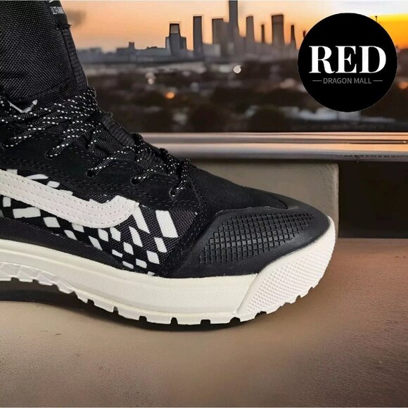 Vans UltraRange EXO Hi GORE-TEX® MTE-2 Black Warped Check Sneakers - Men’s 9.5 main image 16